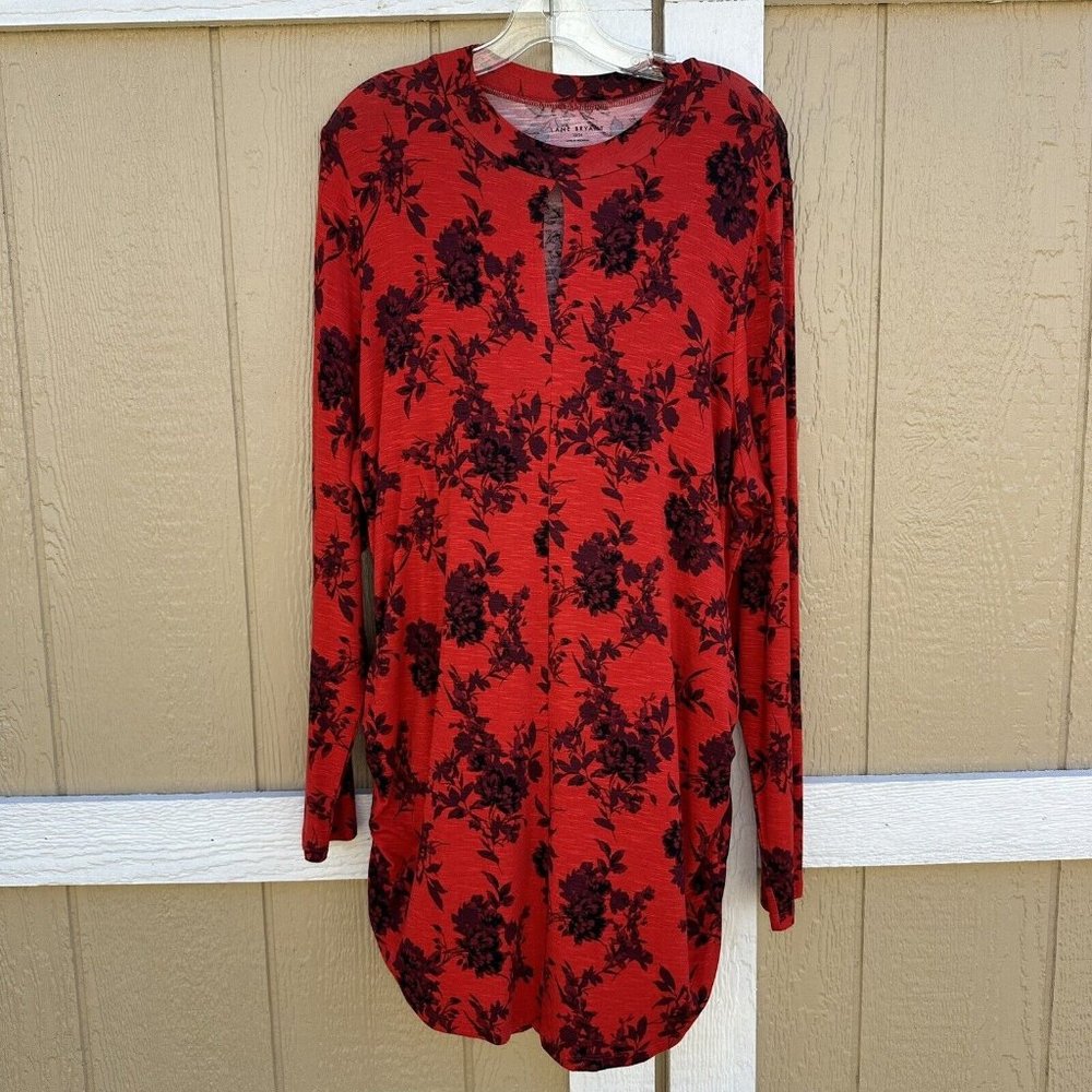 Lane Bryant Red Floral Fitted Mock Neck Keyhole Ruched Stretch Blouse Size 22/24